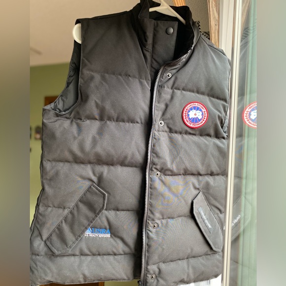 Canada Goose Arctic Program Vest - Picture 12 of 14